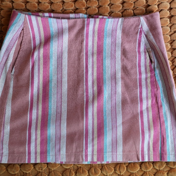 Skirt - Picture 1 of 3